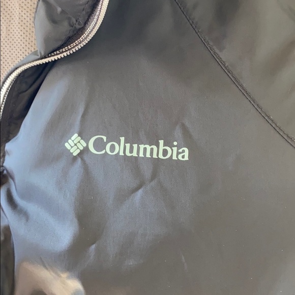 Women’s Columbia Jacket - Picture 4 of 8